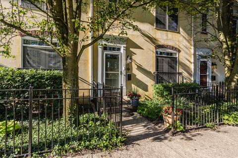 923 E 67th St, Indianapolis, IN 46220