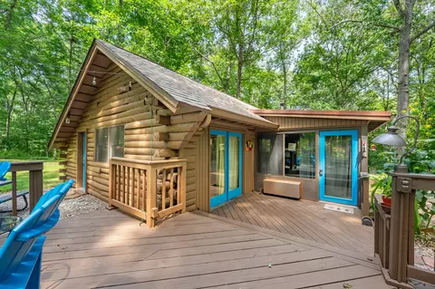 1598 Curly Shingles Rd, Nashville, IN 47448