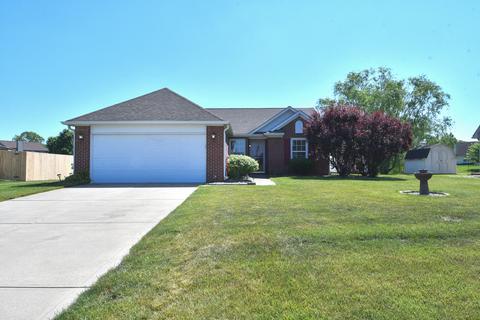 585 Hummingbird Ln, Whiteland, IN 46184