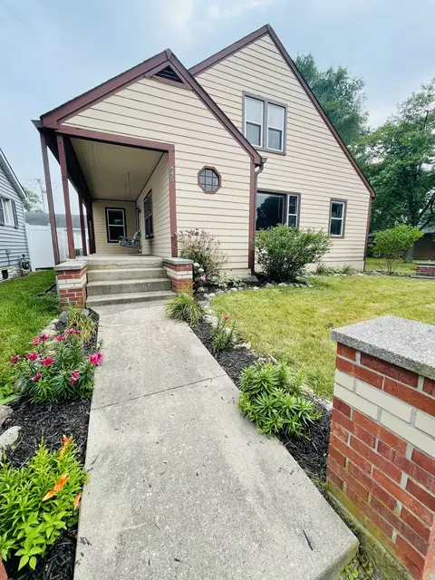 845 W North St, Greenfield, IN 46140