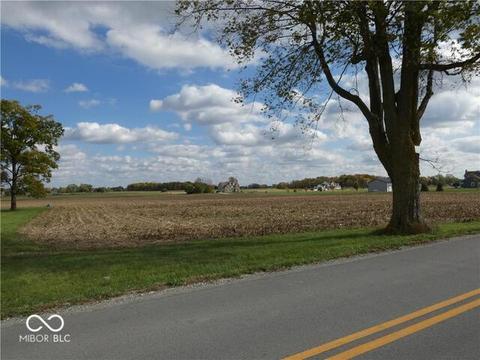 21437 N Millcreek Rd, Cicero, IN 46034