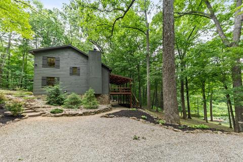 3900 Albert Johnson Rd, Nineveh, IN 46164