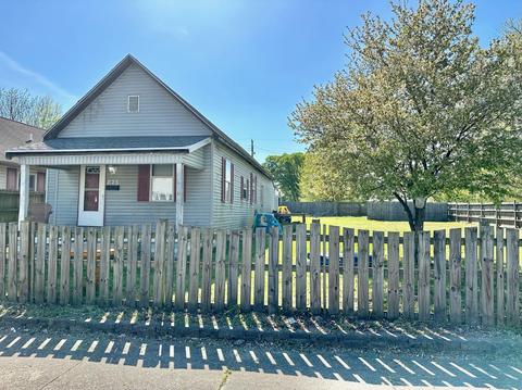 825 S 15th St, Terre Haute, IN 47807