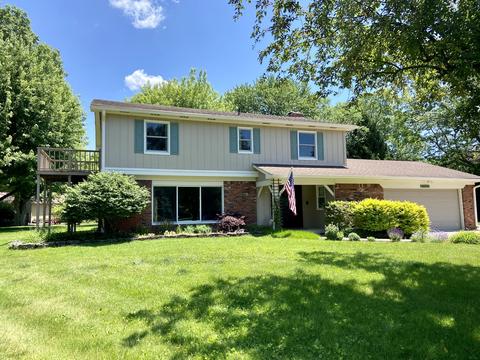 4070 Serenity Ct, Greenwood, IN 46142