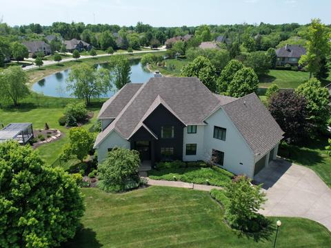 2981 Winterset Dr, Carmel, IN 46032