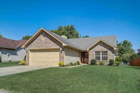 11490 Meadowlark Cir, Fishers, IN 46038