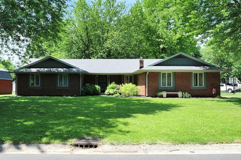 702 Tranquil Trl, Greenwood, IN 46142