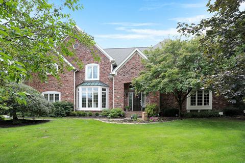 13835 Driftwood Dr, Carmel, IN 46033
