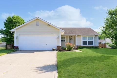 5230 Hidden Ridge Ct, Indianapolis, IN 46221