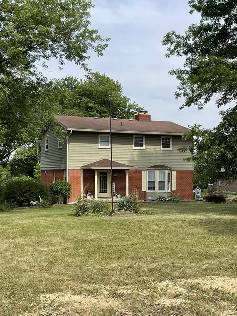 7846 Mann Rd, Indianapolis, IN 46221