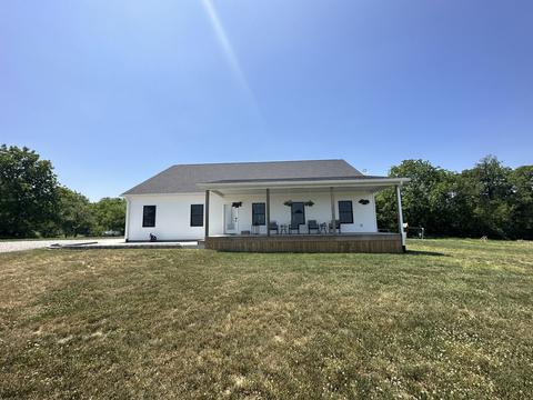 1220 N Crowder Rd, Covington, IN 47932