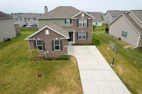 820 Declaration Dr, Pittsboro, IN 46167