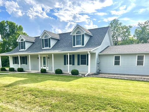 910 Zinc Mill Rd, Greencastle, IN 46135