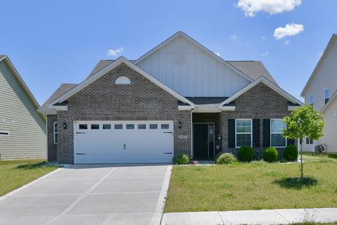 9683 Pica Dr, Fishers, IN 46040