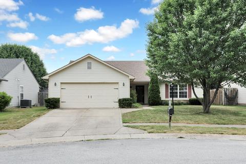 8211 Crosser Dr, Indianapolis, IN 46237