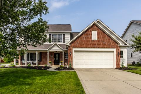 8098 N Point Dr, Brownsburg, IN 46112