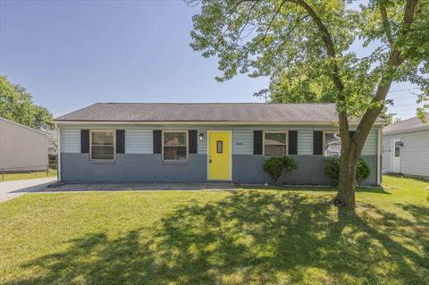 8045 Winchester Pl, Indianapolis, IN 46227