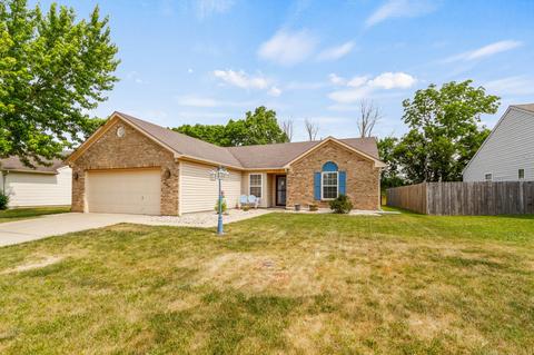 210 Lockerbie Ln, Pittsboro, IN 46167