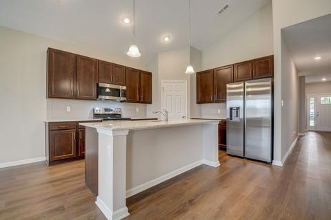 6850 Aster Dr, Pendleton, IN 46064 photo 3