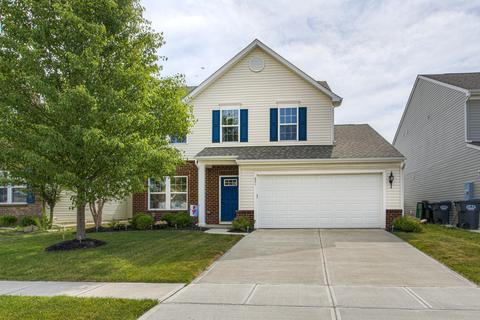 631 Reunion Ln, Greenwood, IN 46143