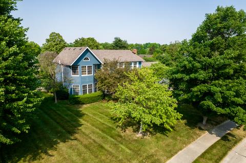 1325 Greenhills Rd, Greenfield, IN 46140