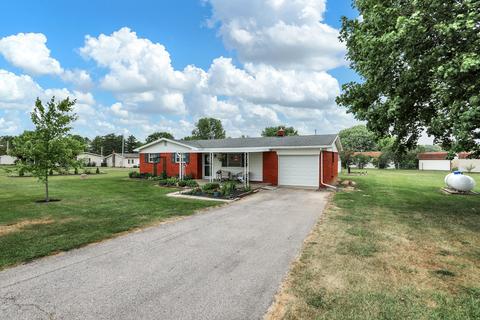 93 Capital Hill Rd, Cambridge City, IN 47327