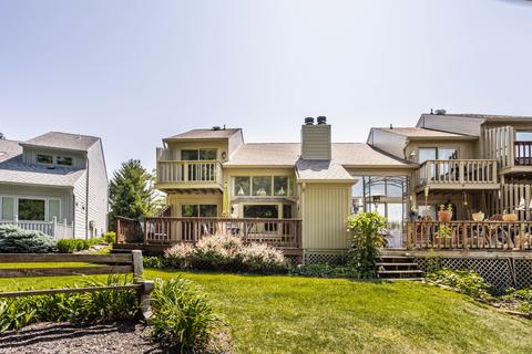 308 Harbour Pointe Dr E, Noblesville, IN 46062