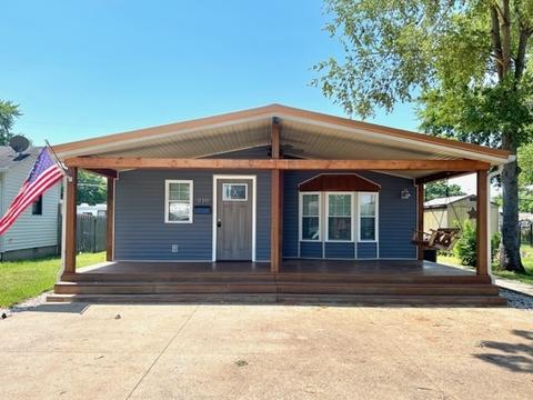 210 Franklin St, Edinburgh, IN 46124