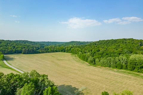 0000 Bellsville Pike, Nashville, IN 47448