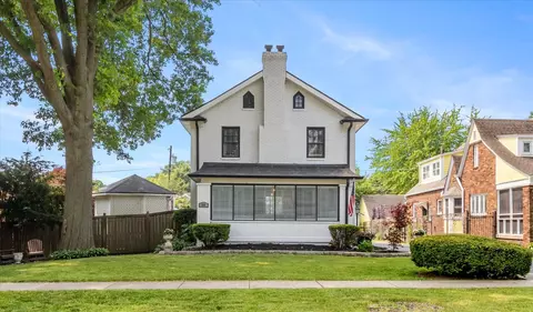 215 Berkley Rd, Indianapolis, IN 46208