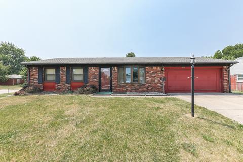603 Redfern Dr, Beech Grove, IN 46107