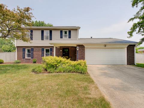 8814 Caplock Ln, Indianapolis, IN 46256