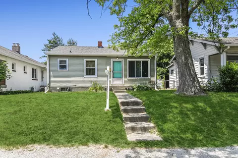 82 N 15th Ave, Beech Grove, IN 46107