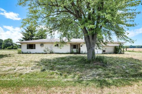 6236 S County Road 25 W, Versailles, IN 47042