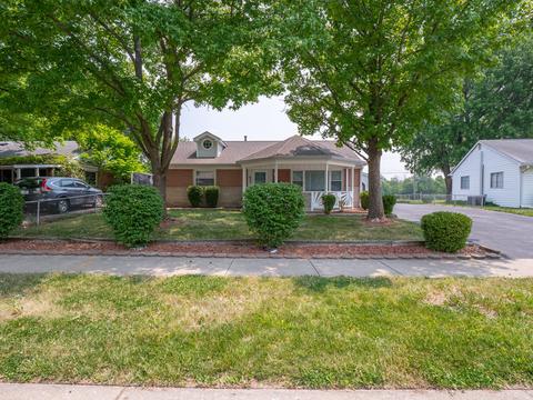 435 Park Dr, Greenwood, IN 46143