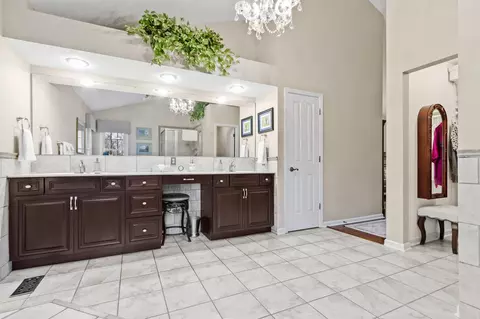 9755 Covington Blvd, Fishers, IN 46037 photo 32