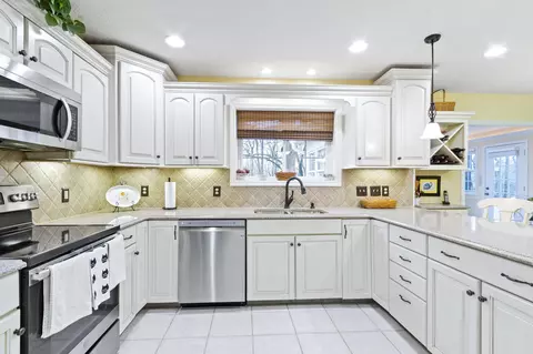 9755 Covington Blvd, Fishers, IN 46037 photo 14