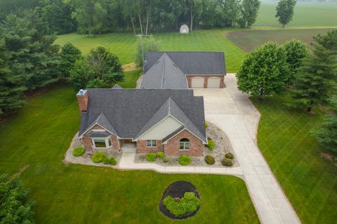 333 W Hunt Rd, Rushville, IN 46173