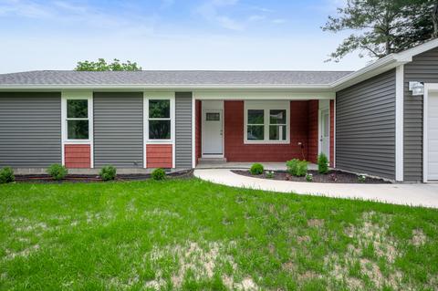 7418 S Woodrow Dr, Pendleton, IN 46064