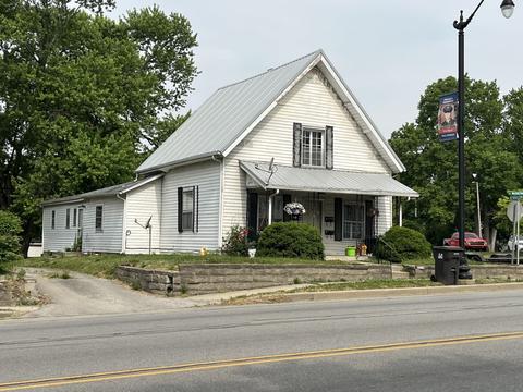 615 S Washington St, Crawfordsville, IN 47933