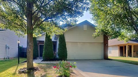 8235 Lake Tree Ln, Indianapolis, IN 46217