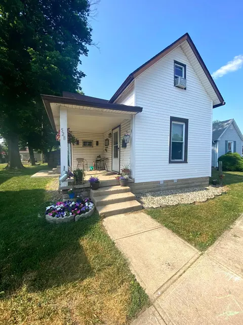 528 E 7th St, Rushville, IN 46173