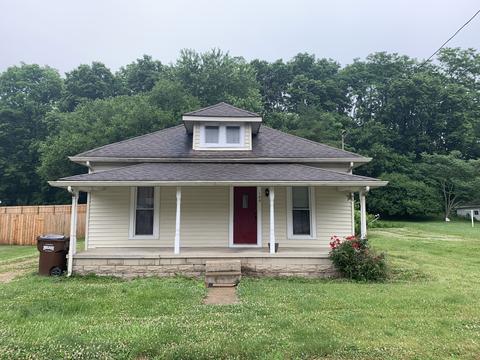 105 N Blue River Dr, Edinburgh, IN 46124