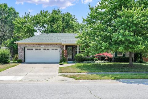 7527 Broadview Dr, Indianapolis, IN 46227
