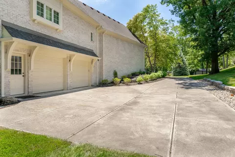 1924 E 110th St, Indianapolis, IN 46280 photo 11