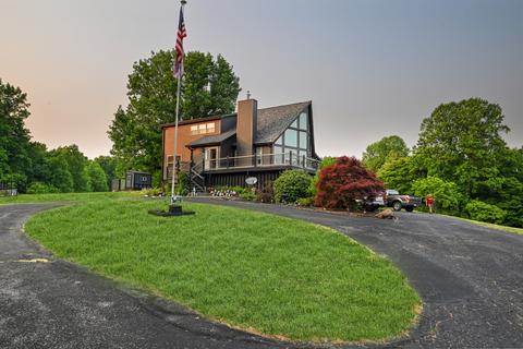 11004 Goose Creek Rd, Metamora, IN 47030