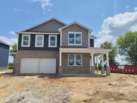 203 Hunters Ridge Dr, Danville, IN 46122