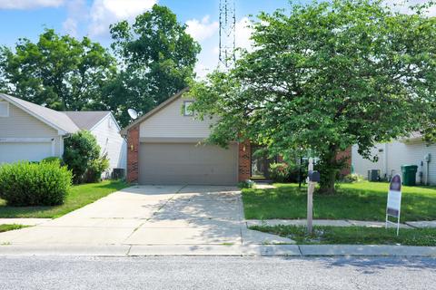 2307 Rolling Oak Dr, Indianapolis, IN 46214