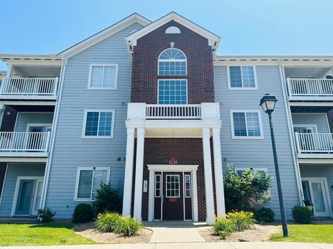 6239 Amber Creek Ln #205, Indianapolis, IN 46237