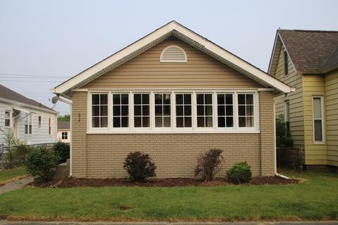 92 S 5th Ave, Beech Grove, IN 46107